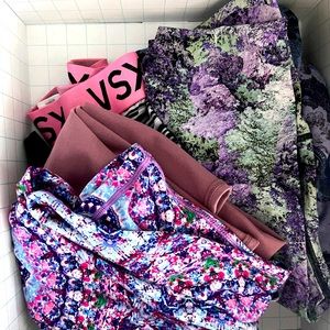 Lululemon, alo Leggins box with 6 pairs of leggings. size XS, great condition